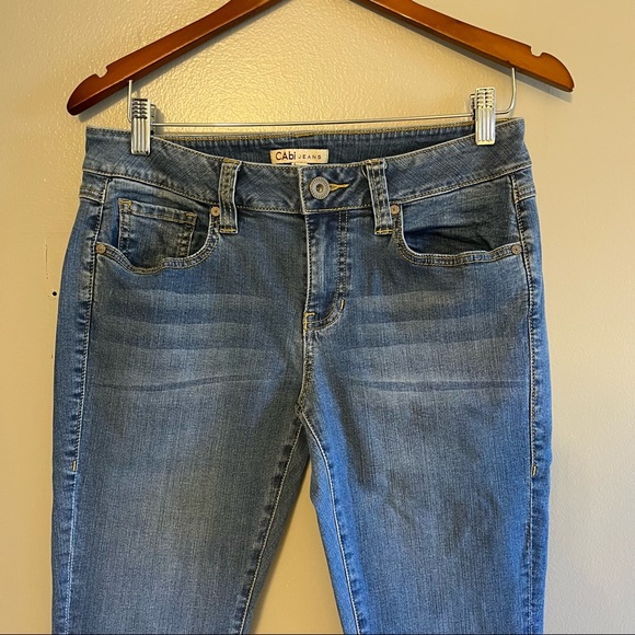 CAbi Womens Light Blue Denim Cropped Zipper Ankle Size 8 Waist 30 - Picture 2 of 12